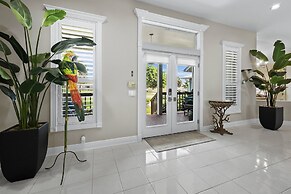 Nokomis Pool Home on the Canal