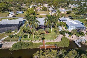 Nokomis Pool Home on the Canal