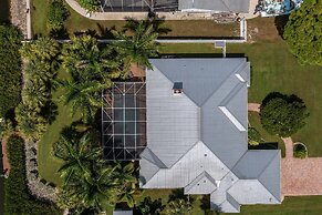 Nokomis Pool Home on the Canal