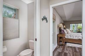 Nokomis Pool Home on the Canal