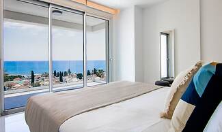 Phaedrus Living: Luxury Seaview Coral Bay Villa