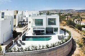 Phaedrus Living: Luxury Seaview Coral Bay Villa