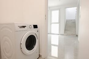 Phaedrus Living: Luxury Seaview Coral Bay Villa