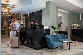 Bolina Suite Hotel