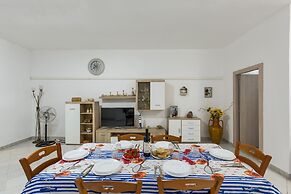 3827 Sabbiabianca - Aptm D by Barbarhouse