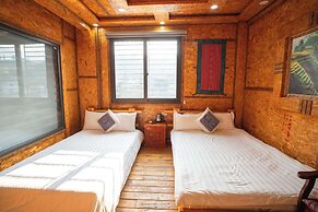 Sinai Bungalow & Hotel SaPa