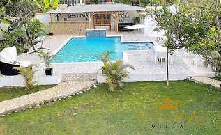 Attalia Villa 5-bed in Runaway Bay Near Ocho Rios