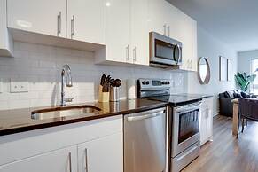 Exceptional Comfort Alexandria Apartment