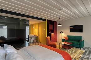 Manifest Restaurant and Hotel
