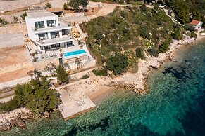 Luxury Holiday Villa Maris