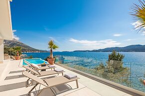 Luxury Holiday Villa Maris