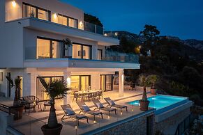 Luxury Holiday Villa Maris
