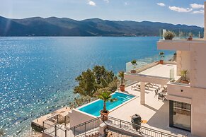 Luxury Holiday Villa Maris