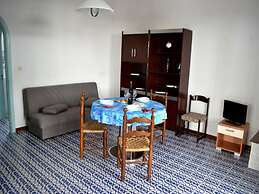 Nami Holiday Home for six Guests With Outdoor Space