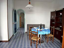 Nami Holiday Home for six Guests With Outdoor Space