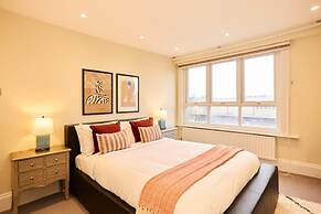 The Peckham Hideaway - Bright 3bdr Flat