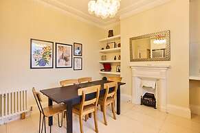 The Peckham Hideaway - Bright 3bdr Flat