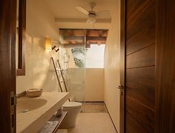 Mar de Coco Beach Front Villas