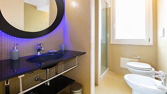 Sopra i Tetti Della Citt