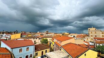 Sopra i Tetti Della Citt