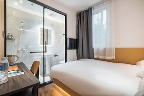 Joy Hongqiao Airport and Railway Hotel