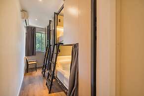 Joy Hongqiao Airport and Railway Hotel