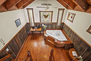 StayAU 1BR Rustic Picturesque Cottage