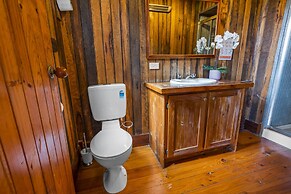 StayAU 1BR Rustic Picturesque Cottage