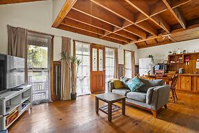 StayAU 1BR Rustic Picturesque Cottage