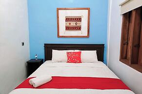 OYO 93837 Ipeda Family Residence