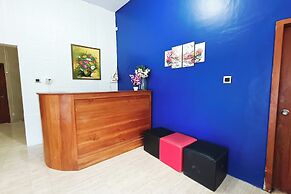 OYO 93837 Ipeda Family Residence