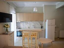 Zoe Seaview Apartment by Rentals Pro