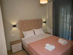 Zoe Seaview Apartment by Rentals Pro