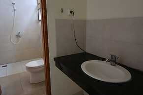 OYO 93833 Habitat Stay