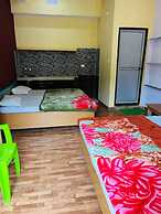 Goroomgo Girish Alay Homestay Uttarakhand