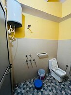 Goroomgo Girish Alay Homestay Uttarakhand