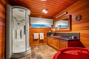 StayAU 4BR Spacious Nature Retreat