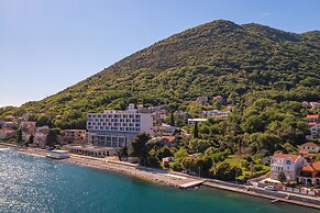 Seafront Haven Darka