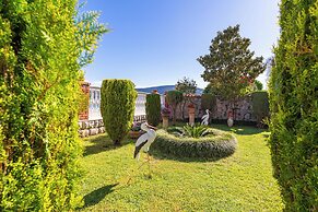 Seafront Haven Darka