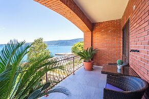 Seafront Haven Darka