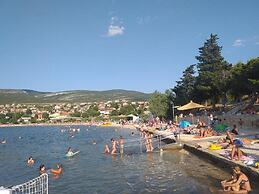 Pool Apartment Leonardo