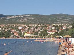 Pool Apartment Leonardo