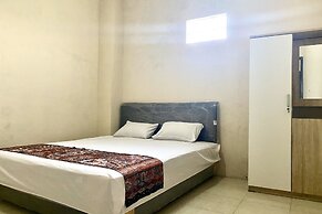 OYO 93838 Delia Inn Syariah