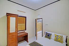 OYO 93838 Delia Inn Syariah