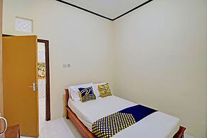 OYO 93838 Delia Inn Syariah