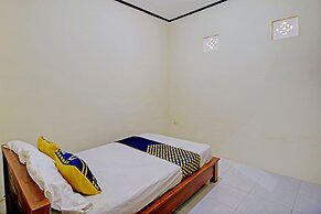 OYO 93838 Delia Inn Syariah