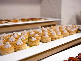 Mimose Beach Village