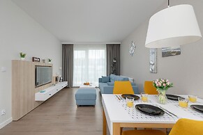 Coast Apartment With Balcony by Renters