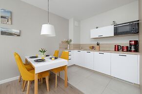 Coast Apartment With Balcony by Renters