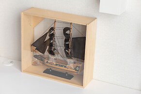 Coast Apartment With Balcony by Renters